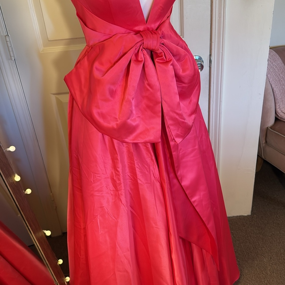 Mac Duggal Hot Pink Satin Plunge-Neck Maxi Gown with Bow - Picture 5 of 12